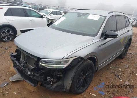 2022 Volkswagen Tiguan 2.0T Se R-Line Black z USA, uszkodzony, nr VIN 3VVCB7AX7NM036253
